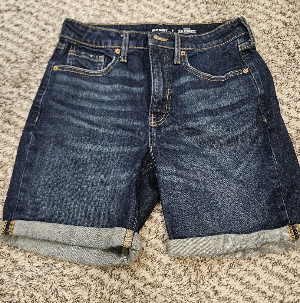Old Navy High-Rise OG Straight Shorts Size 8